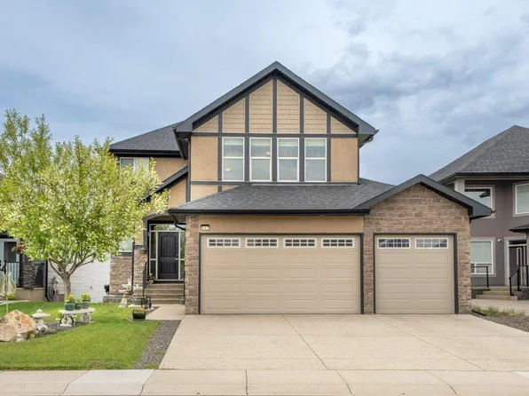 597 SE Muirfield Cres, Wheatland County, AB T0J 1Y1