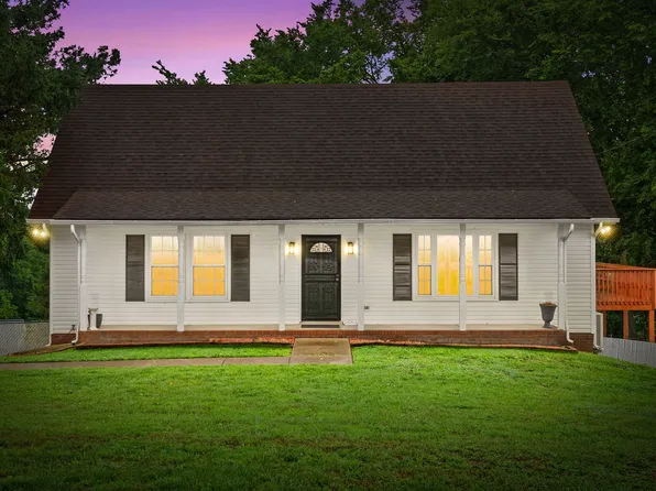 718 Jace Dr, Clarksville, TN 37040