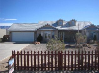 704 Monterrey Rd NE, Rio Rancho, NM 87144