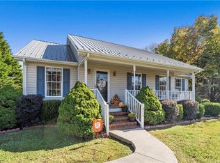 4294 Brown Oaks Rd, Randleman, NC 27317