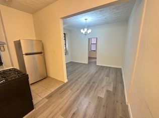 35 Graham Ave APT 1B, Brooklyn, NY 11206