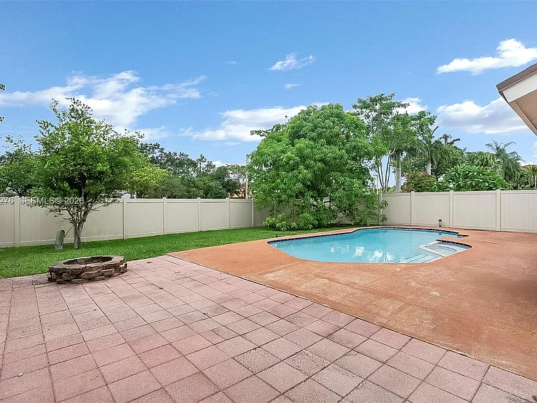 681 Thornridge Ave — Photo 34