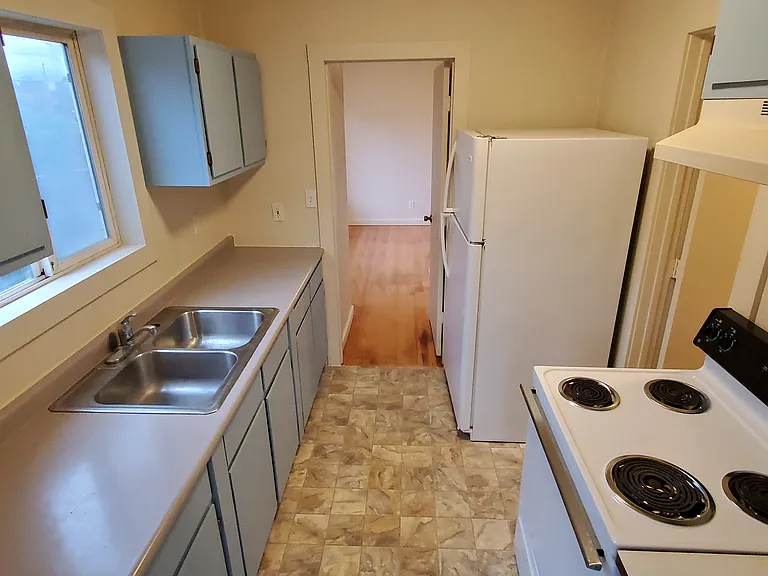 106 Knapp Ln — Photo 5