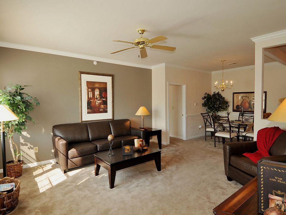 2nd image of 1617 Aspen Pines Dr
