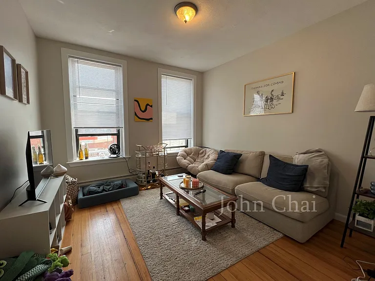 1950 Beacon St #4 — Photo 10