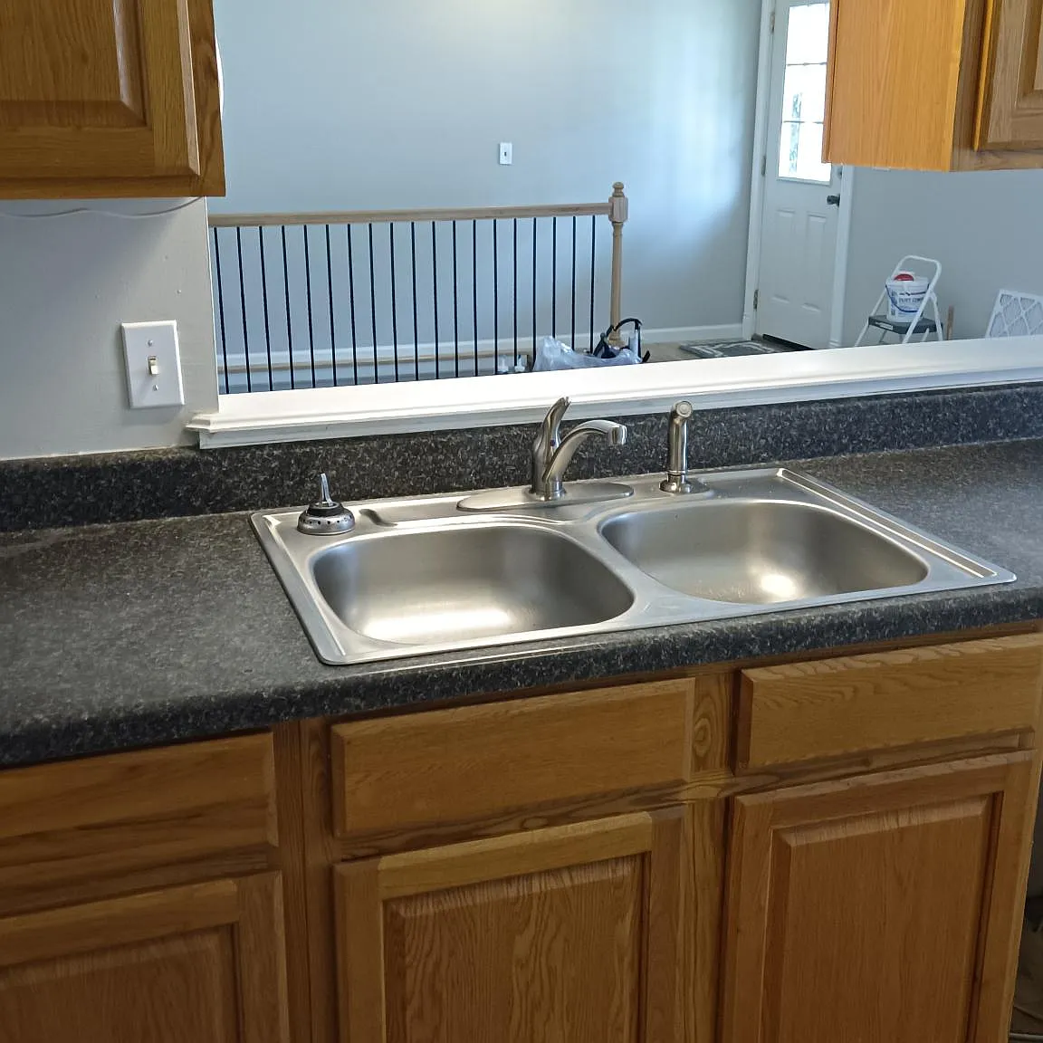 2 bed, 850 sqft, $1,300 — Photo 1