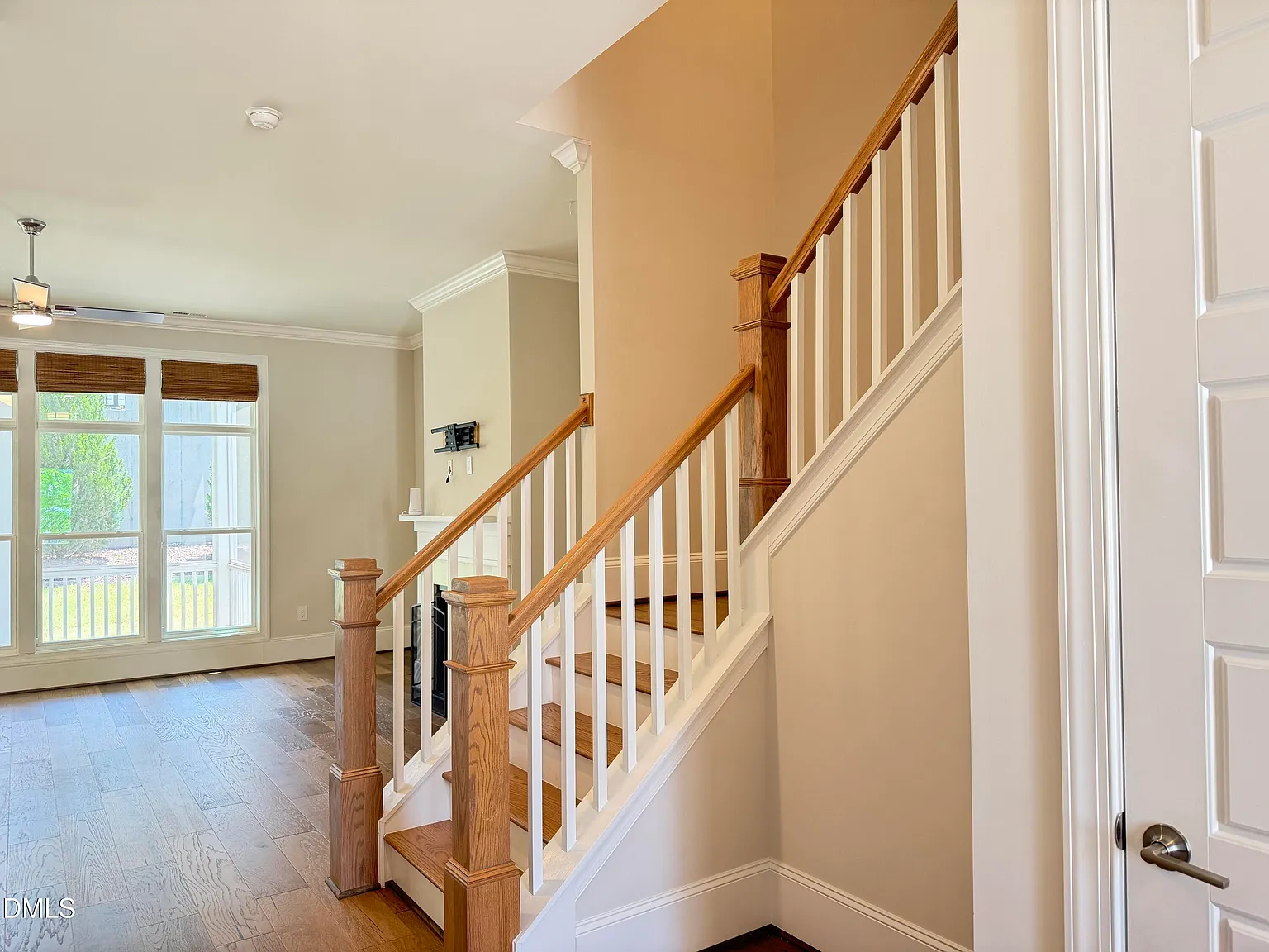 3 bed, 2.5 bath, 2230 sqft, $3,150 — Photo 4