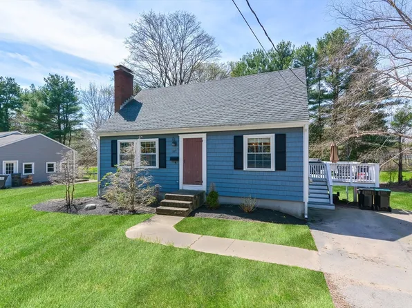 271 Plain St, Millis, MA 02054