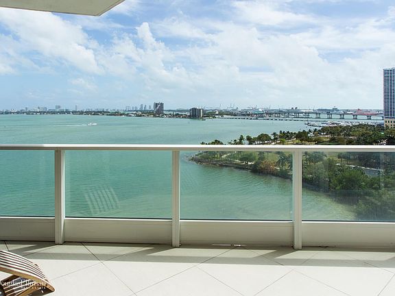 3rd image of 2020 N Bayshore Dr APT 1202