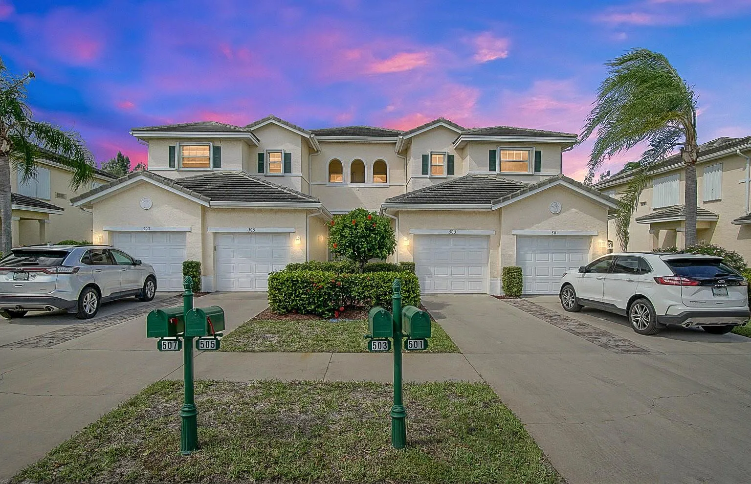 2 bed, 2.0 bath, 1253 sqft, $4,200 — Photo 1