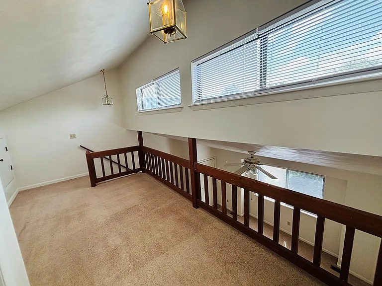 253 Fairfax Rd — Photo 17