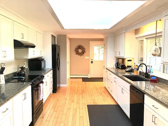 Updated well equipped kitchen.