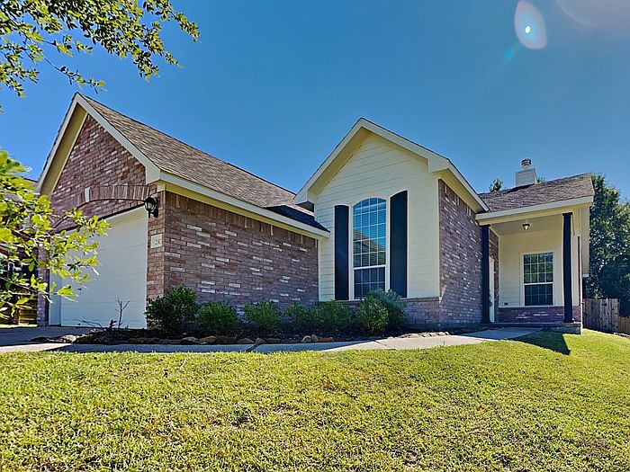 1st image of 2317 Highland Crossing Dr