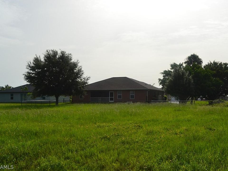 1st image of 129 NW 27th Pl