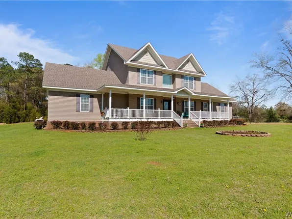 21789 Powers Loop, Moundville, AL 35474