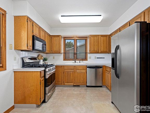 4th image of 1207 Silk Oak Ct