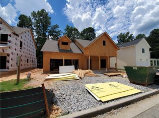 475 Rabbits Run, Fayetteville, GA 30214