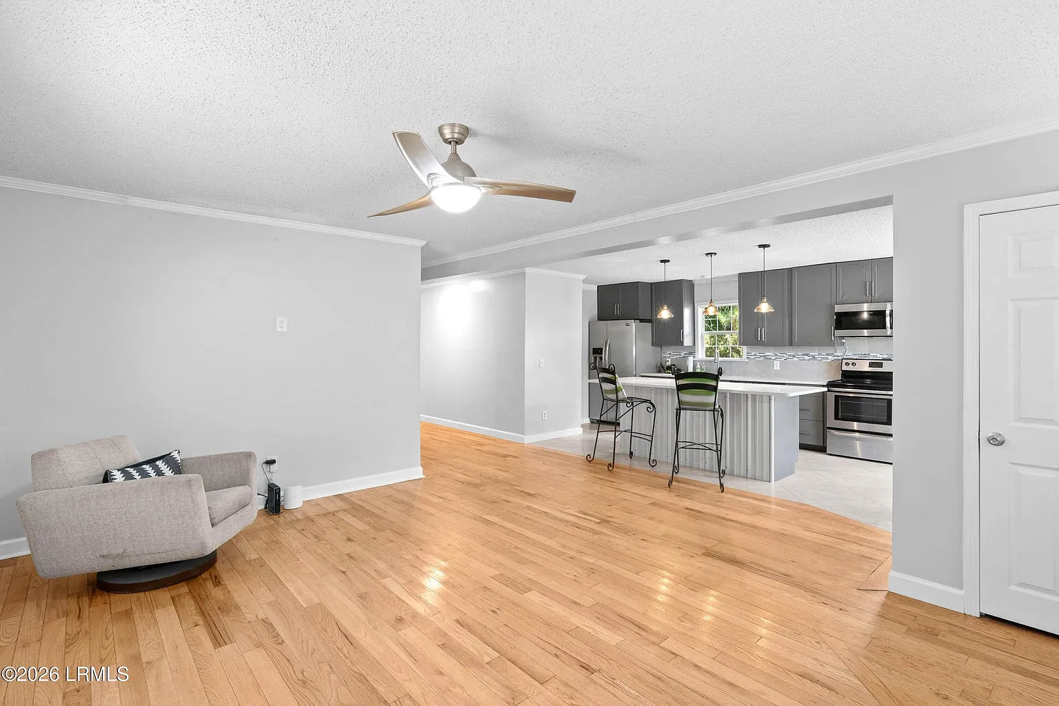 3 bed, 1568 sqft, $2,500 — Photo 4