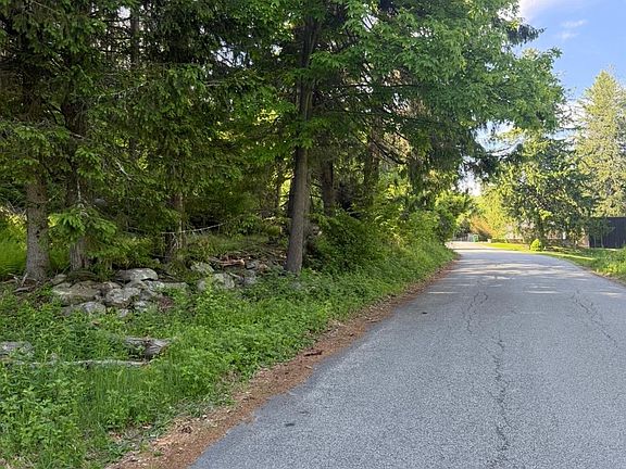 4th image of Mountain Road N