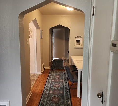 3rd image of 5532 Chippewa St #2