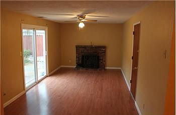 4th image of 160 W Woodland Ave