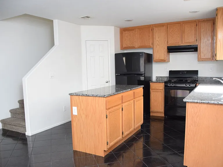531 Cabis Bay St — Photo 14