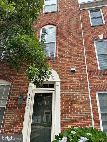 13097 Park Crescent Cir Photo 1