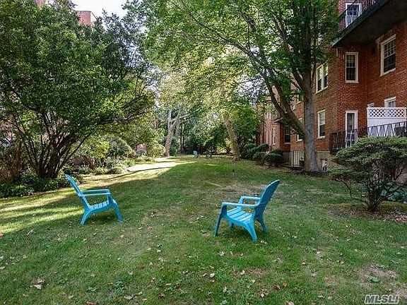 4th image of 36 Hamilton Pl APT B2