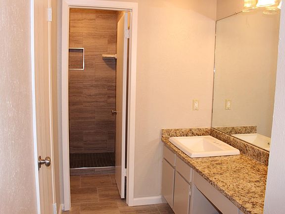 Master Vanity-Bath
