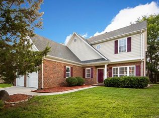 11410 Hunters Landing Dr, Charlotte, NC 28273