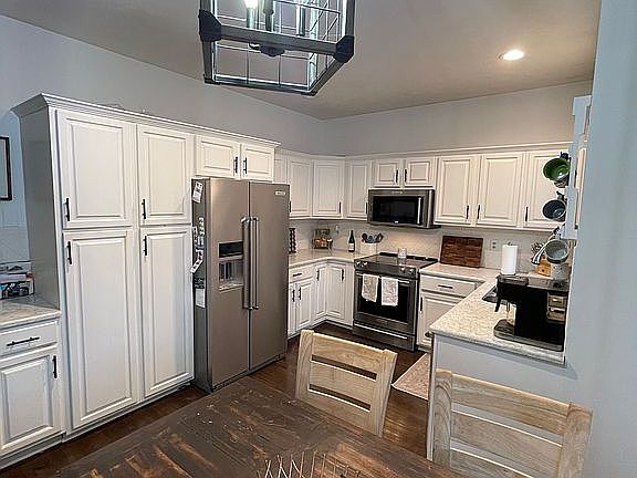 2nd image of 514 N 2nd Ave