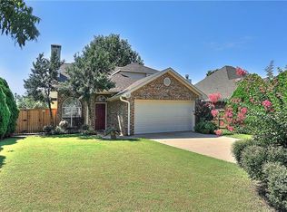 312 N Creek Dr, Sherman, TX 75092