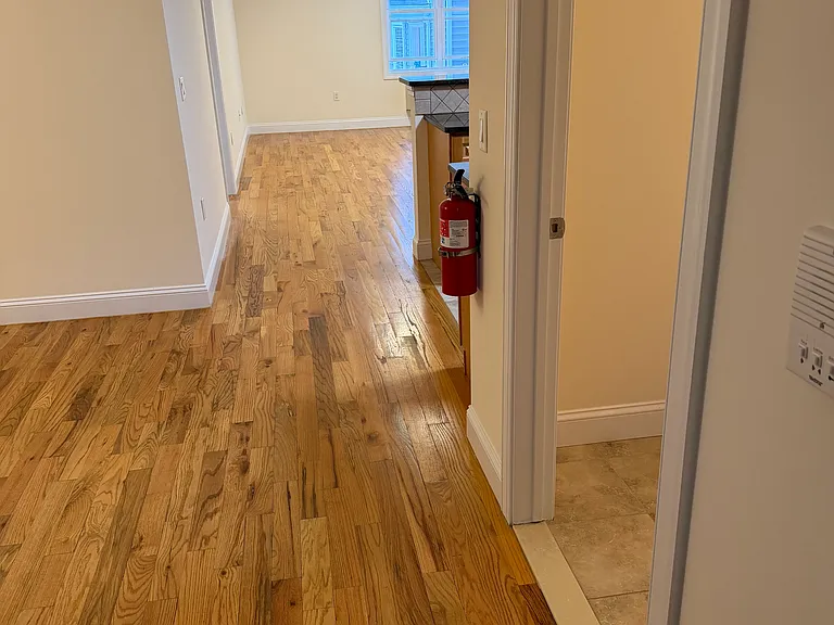 55 68th St #2B — Photo 15