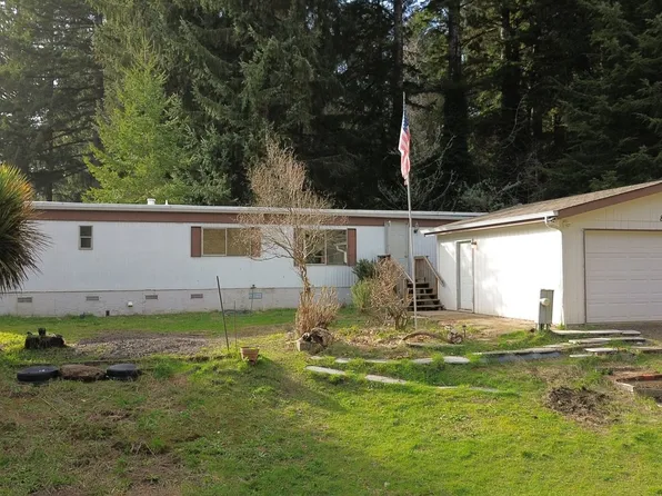 89320 North Ln, Florence, OR 97439