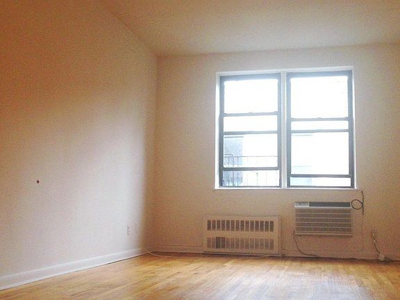 4th image of 520 E 84th St APT 5M