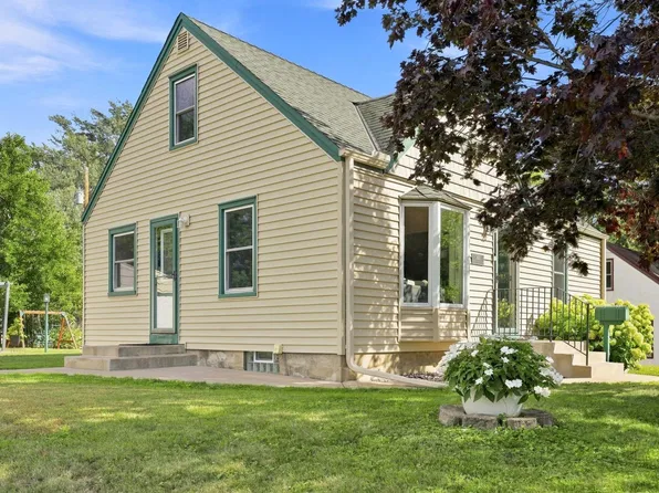 3826 Zane Ave N, Crystal, MN 55422