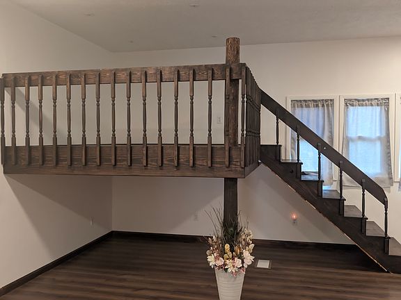 4th image of 328 N Main St #2