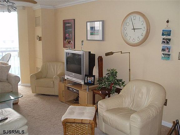 4th image of 935 Ocean Ave APT 410