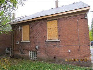 3rd image of 15260 Glenwood St