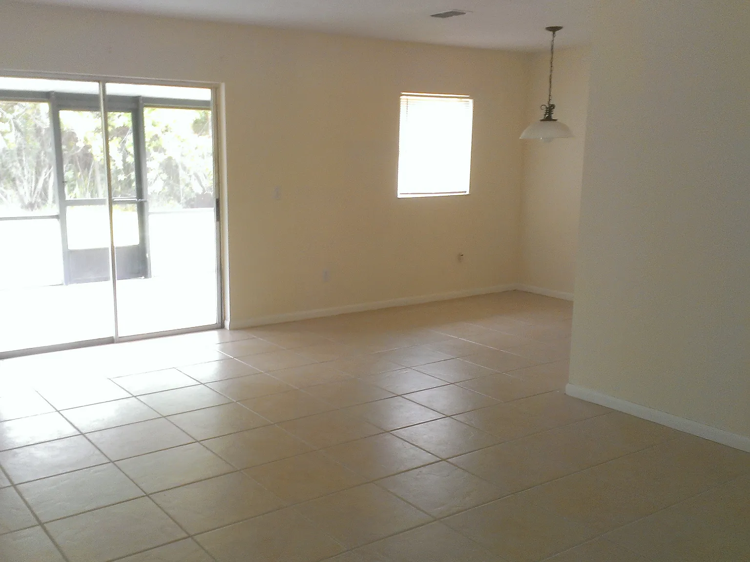 2 bed, 1234 sqft, $2,150 — Photo 4