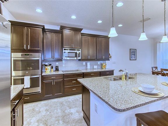 3rd image of 291 Treviso Dr