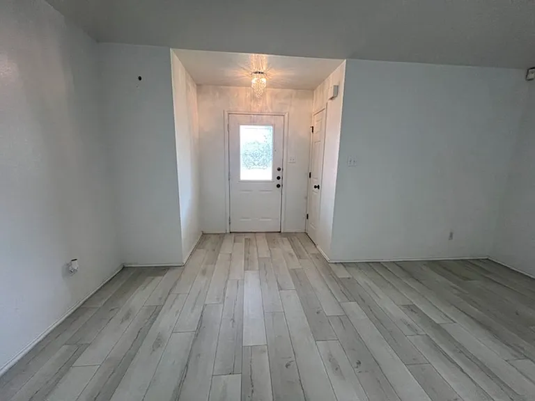 5317 Western Plains Ave — Photo 2