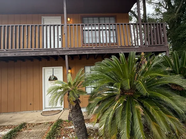 3850 Creighton Rd #7, Pensacola, FL 32504