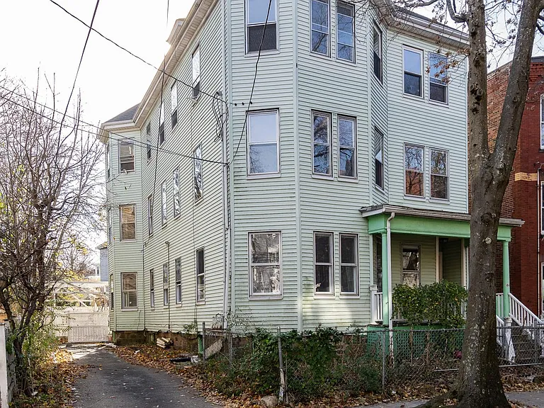 86 Brook St #3 — Photo 27