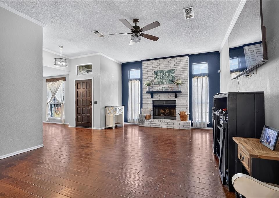 1st image of 13417 Briar Hollow Dr