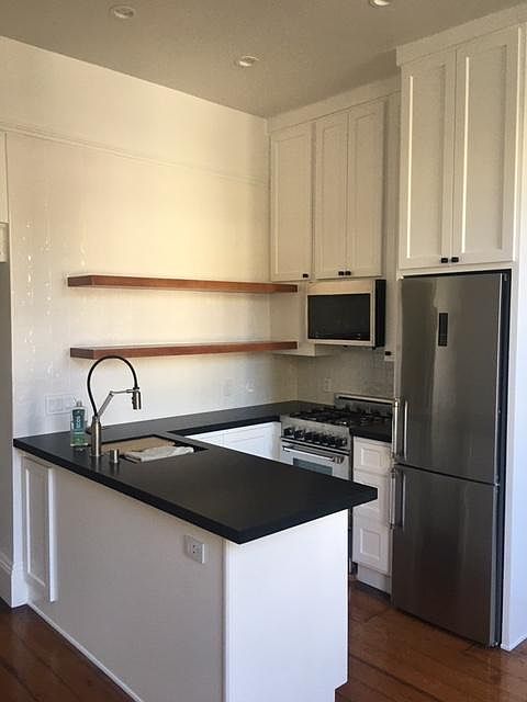 1st image of 721 Shotwell St #B