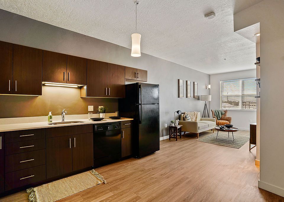 Spacious Floorplans.