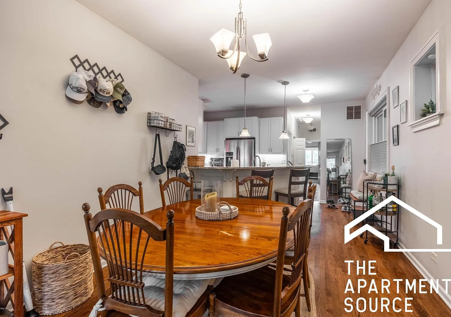 Modern 3BR/3BA Condo in Chicago - Available 11/1 - $4250 — Photo 3
