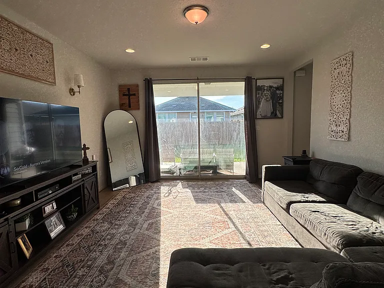 302 Cold Spring Loop — Photo 29