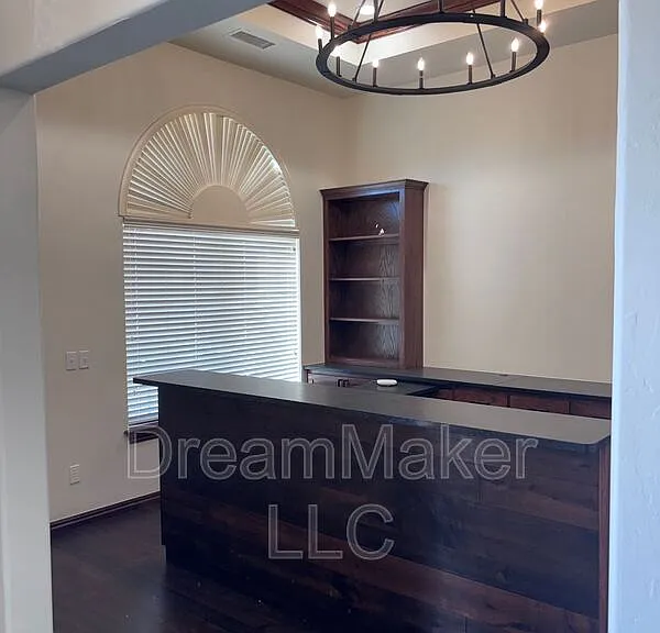 2815 SE 44th St — Photo 5